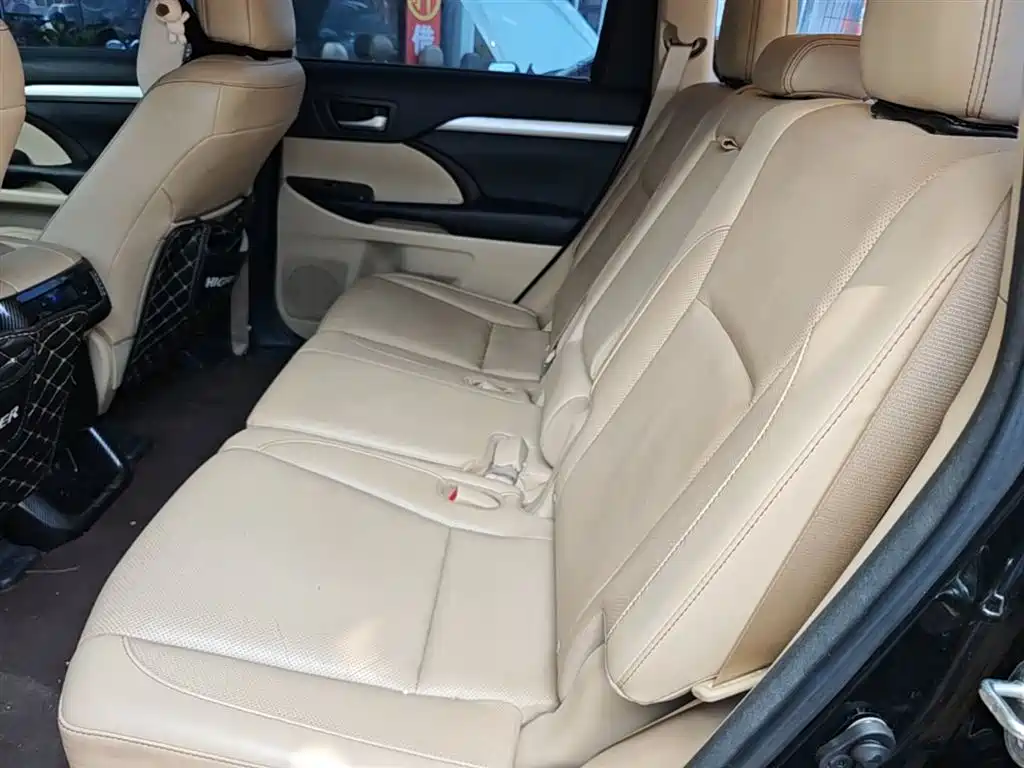 Toyota Highlander 2019 — фото 17