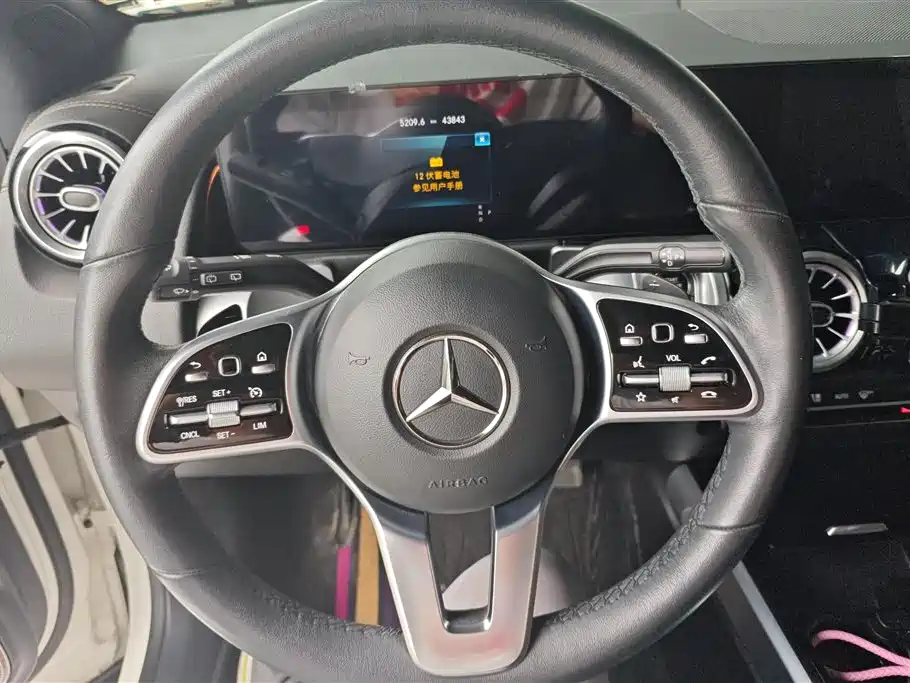 Mercedes-Benz GLB 2022 — фото 15