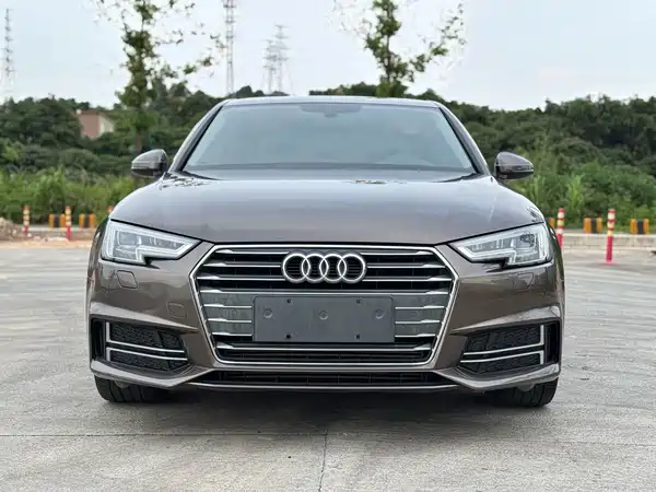 Audi A4L 2018