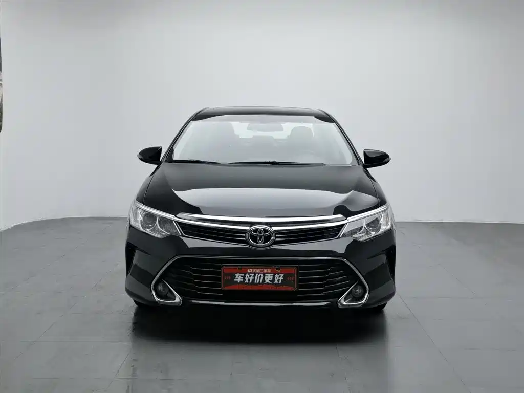 Toyota Camry 2017 — фото 3