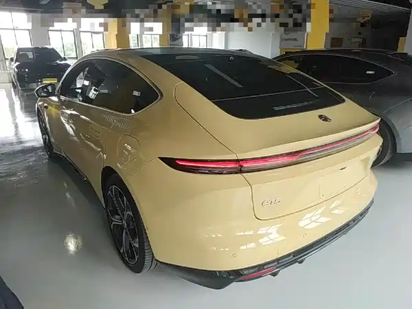 NIO ET5 2025