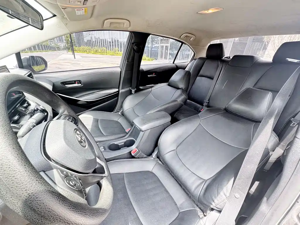 Toyota Corolla 2022 — фото 13