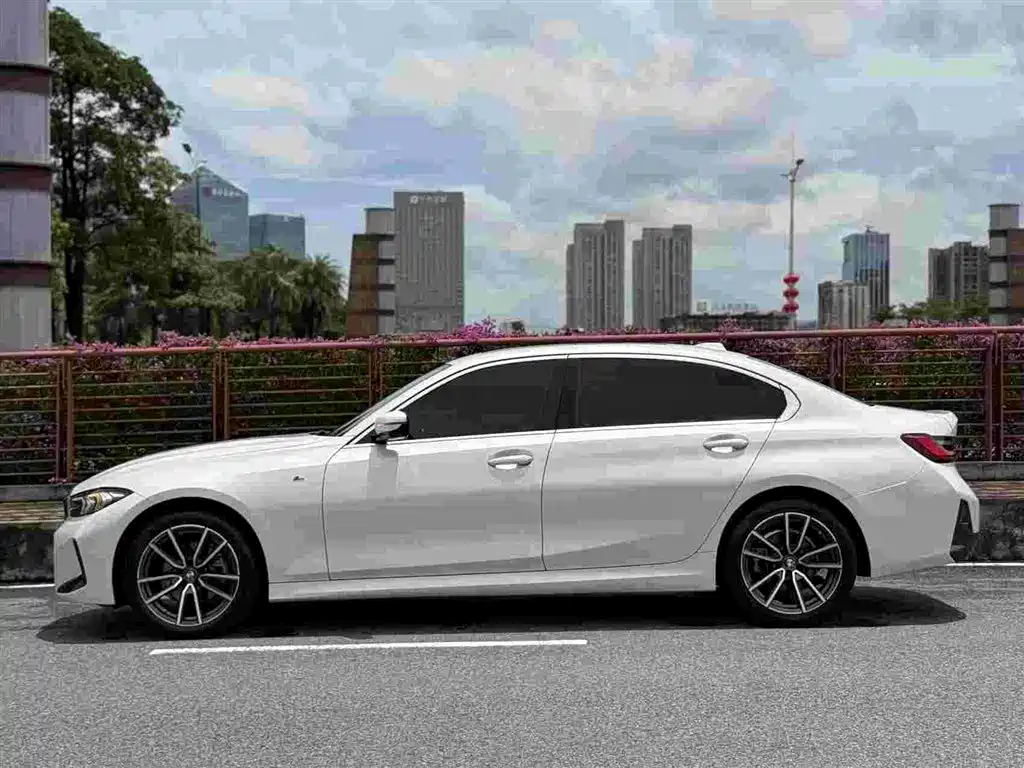 BMW 3 Series 2022
