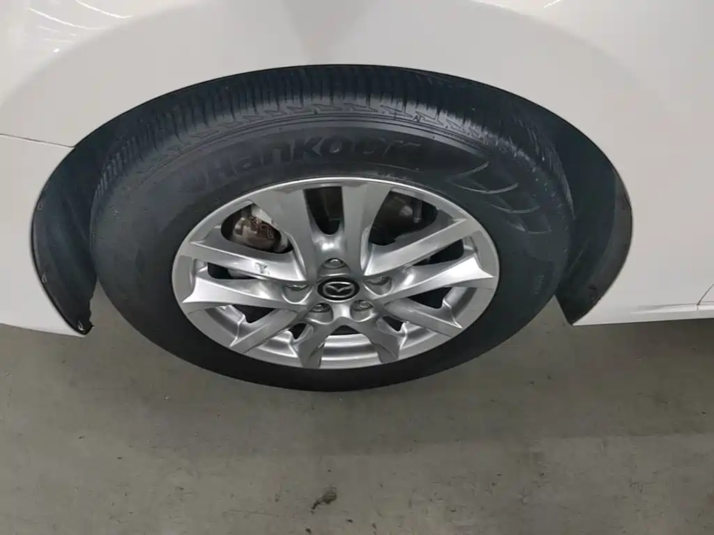 Mazda 3 Axela 2015 — фото 23