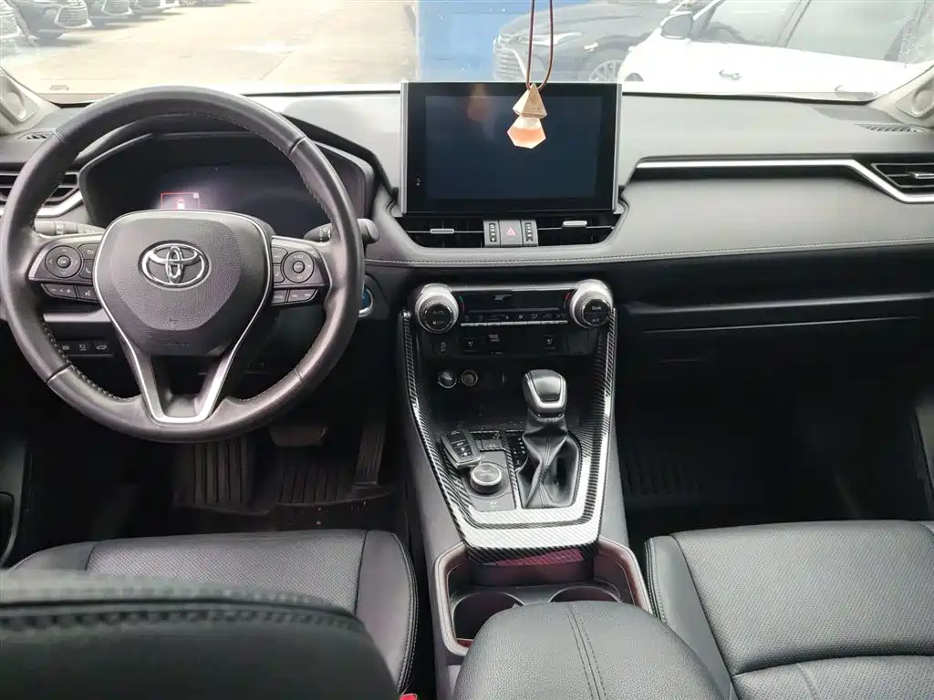 Toyota RAV4 2022 — фото 16