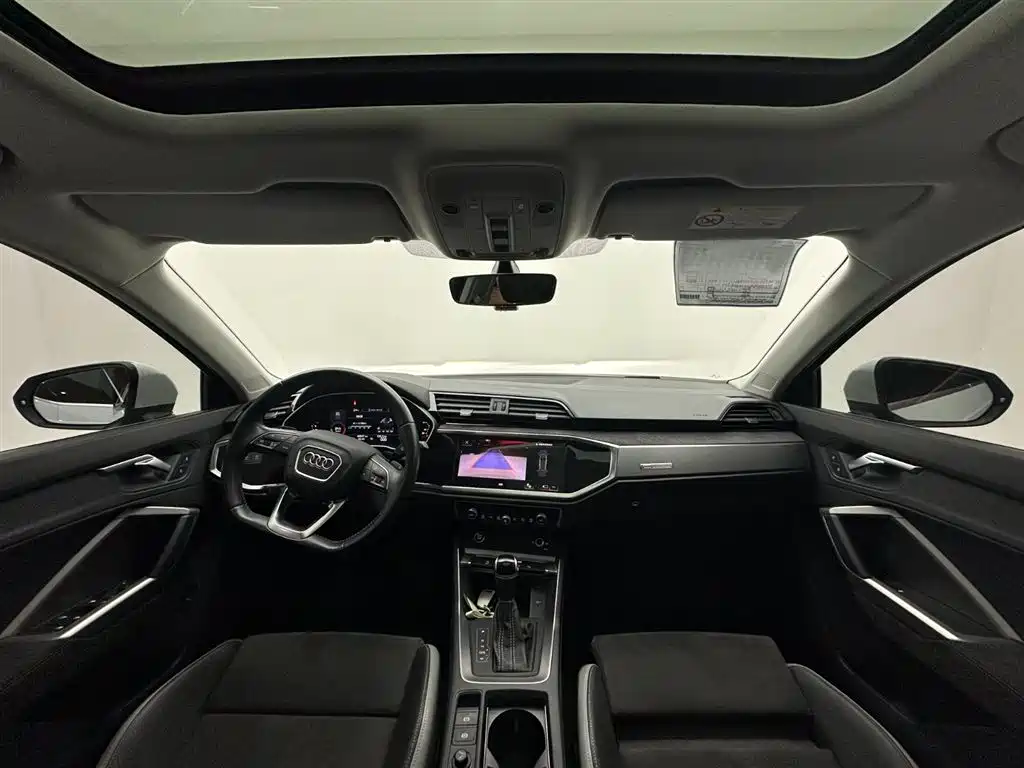 Audi Q3 2022 — фото 10