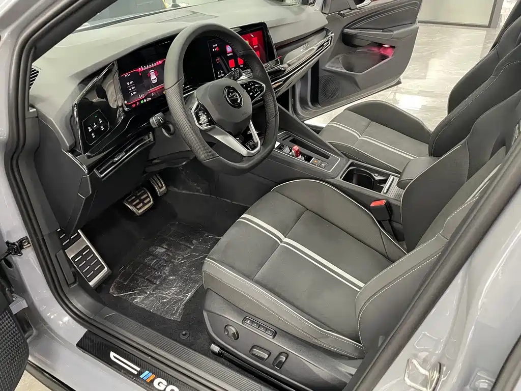 Volkswagen Golf 2022