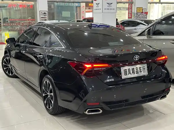 Toyota Avalon 2022