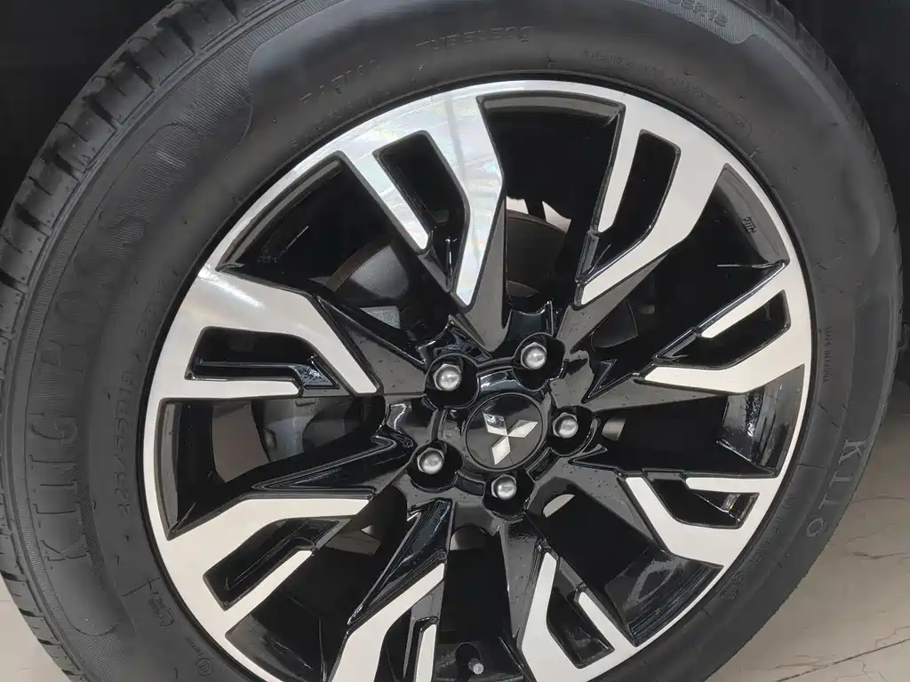Mitsubishi Outlander 2019 — фото 10