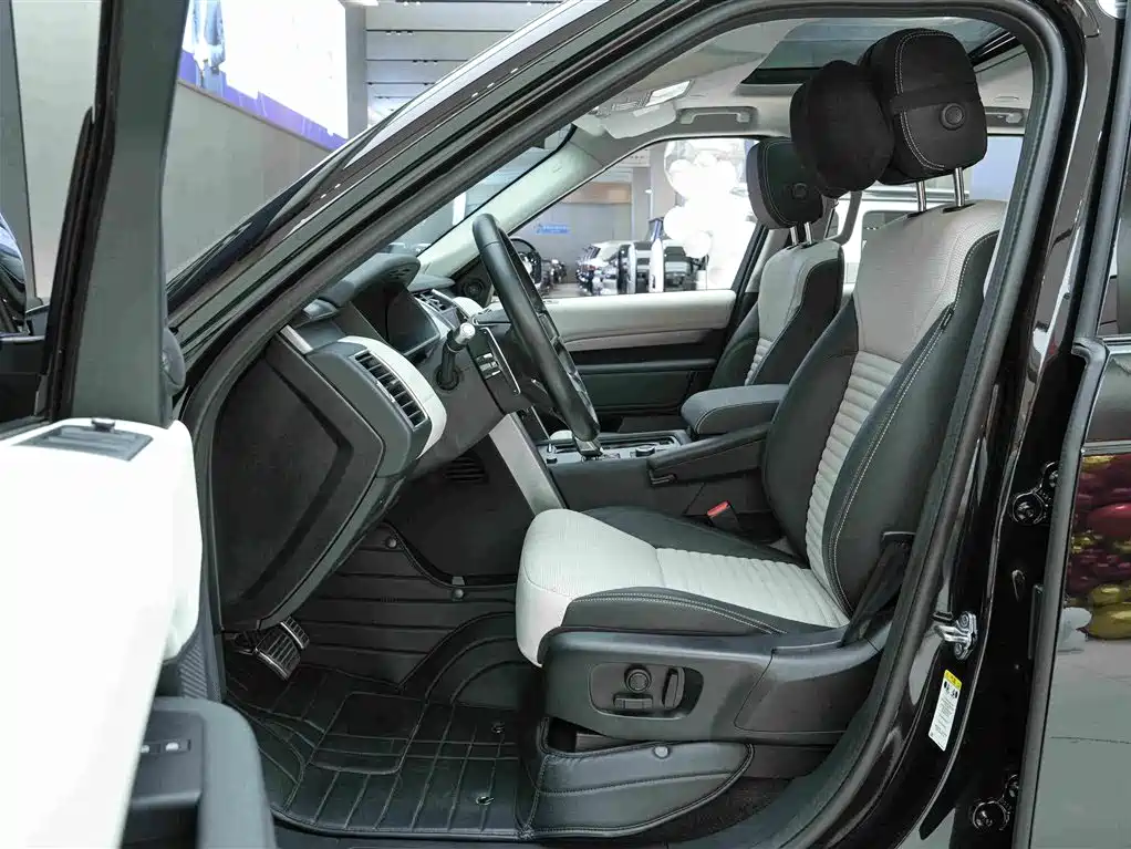 Land Rover Discovery 2021 — фото 11