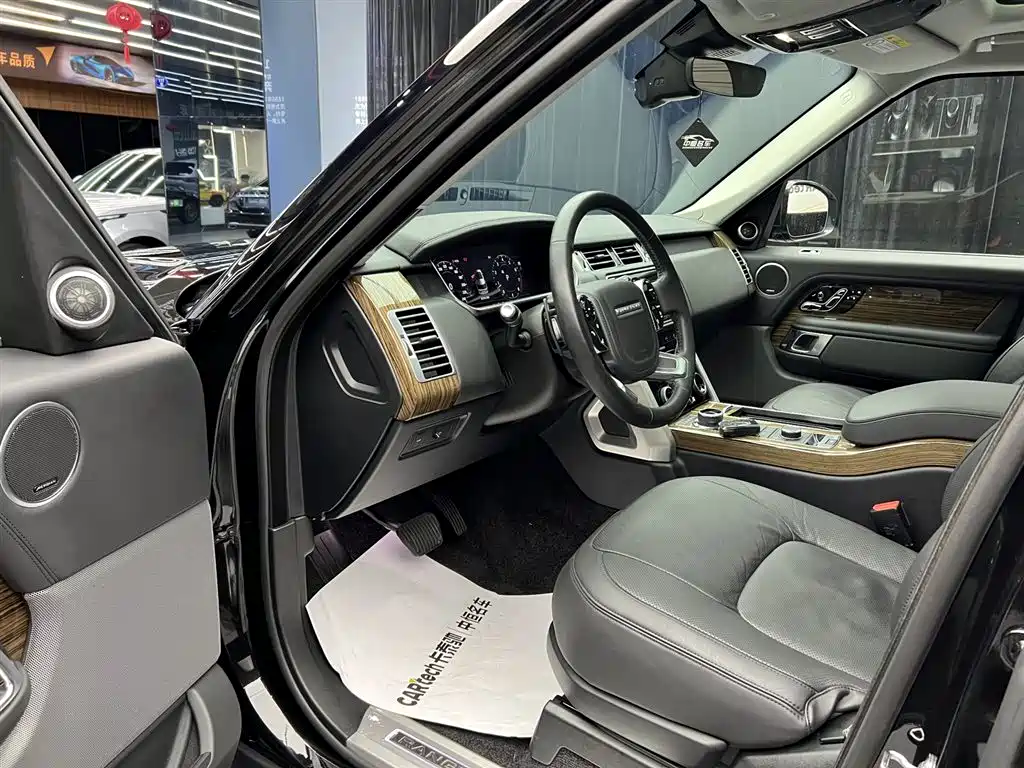 Land Rover Range Rover 2020 — фото 23