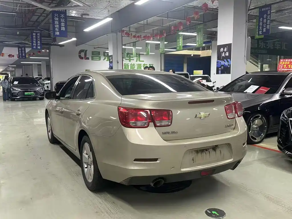 Chevrolet Malibu 2015 — фото 15