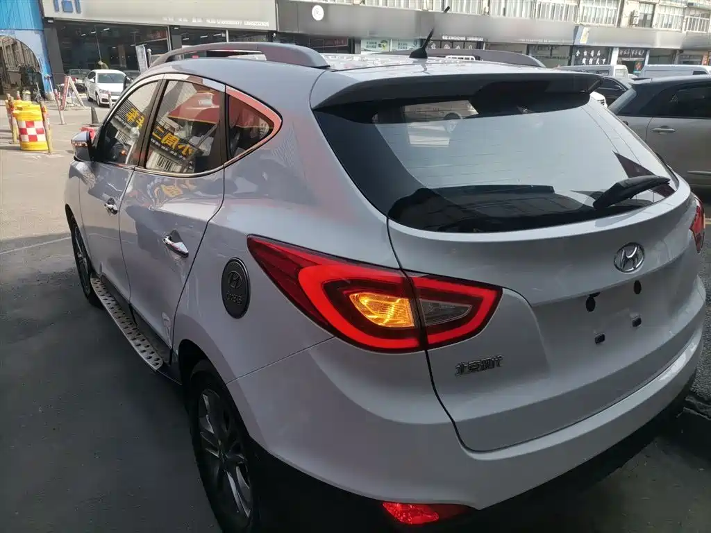 Hyundai ix35 2015 — фото 23