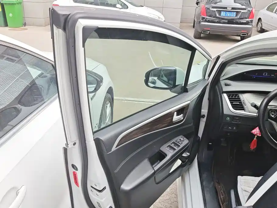 Honda Jade 2019