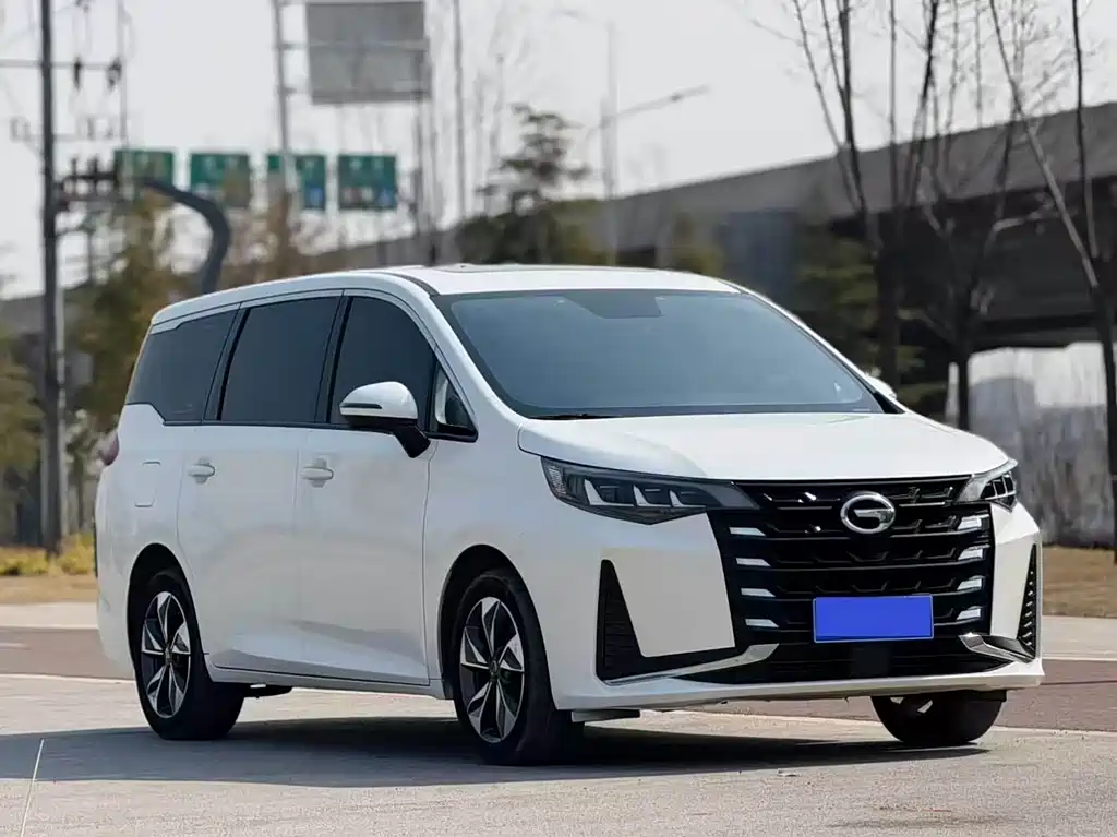 GAC Motor Trumpchi M6 2021 — фото 3