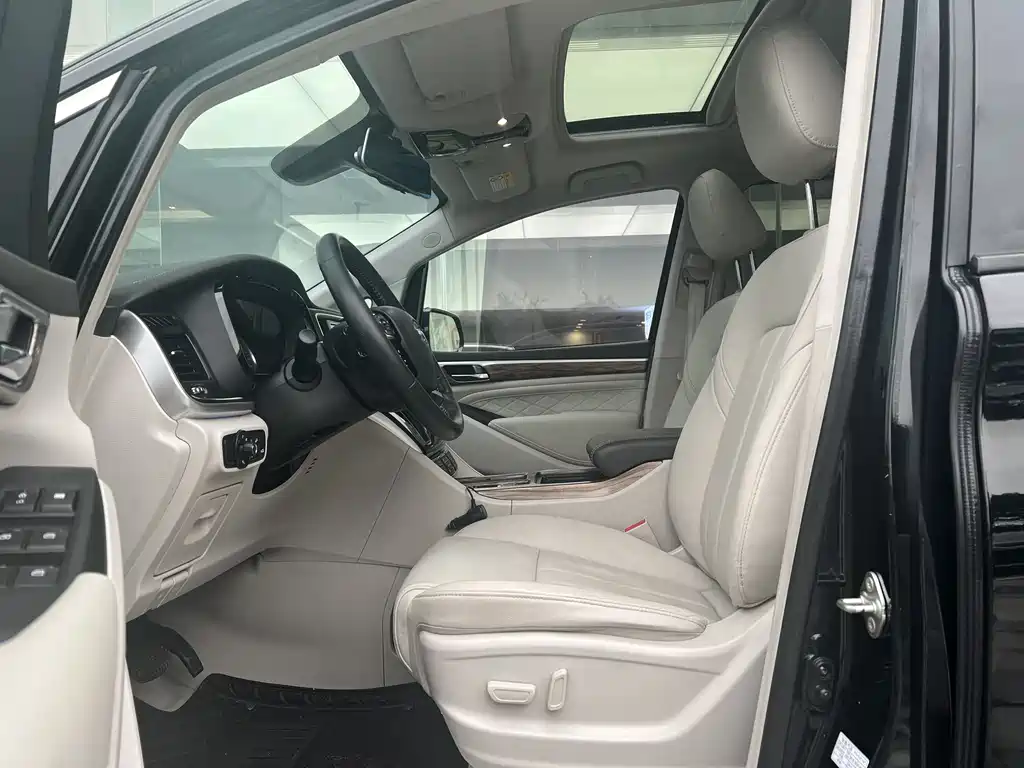GAC Motor Trumpchi M8 2018 — фото 6