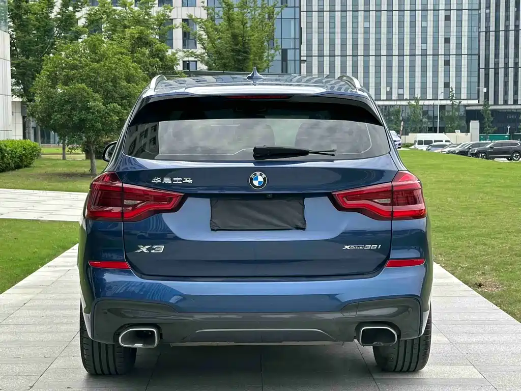 BMW X3 2018 — фото 28