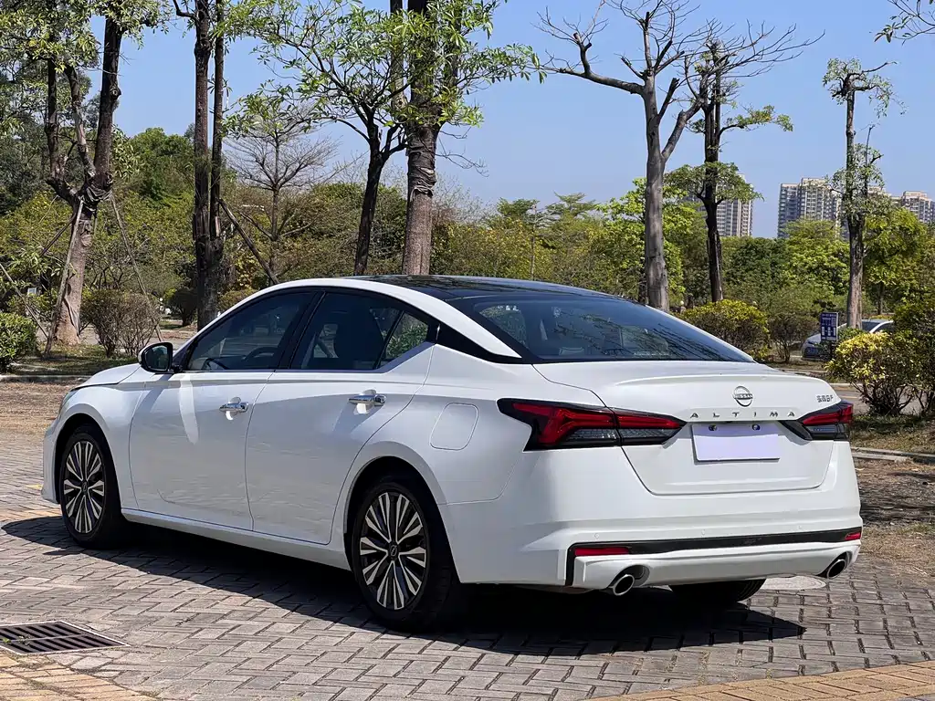 Nissan Teana 2023 — фото 15