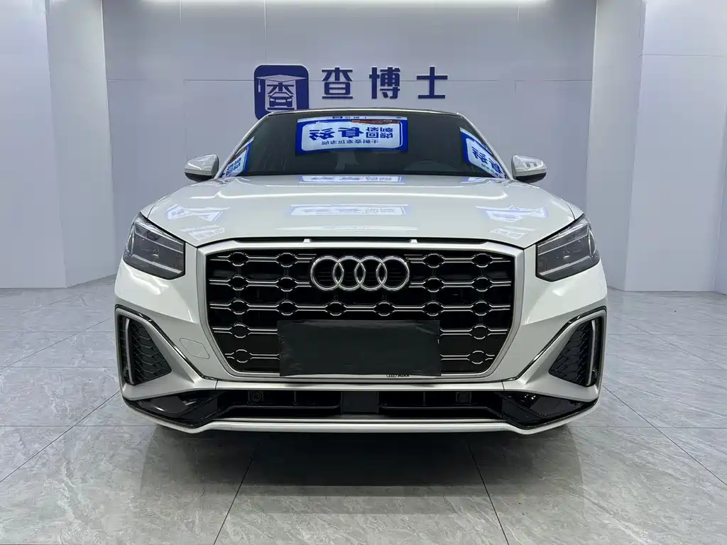 Audi Q2L 2023 — фото 2