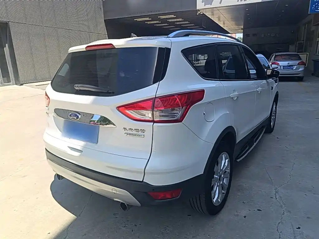 Ford Kuga 2015 — фото 7