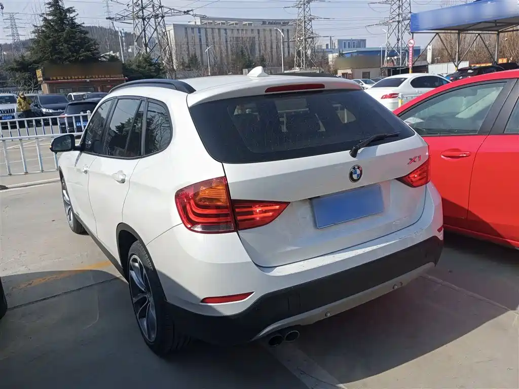 BMW X1 2015 — фото 23
