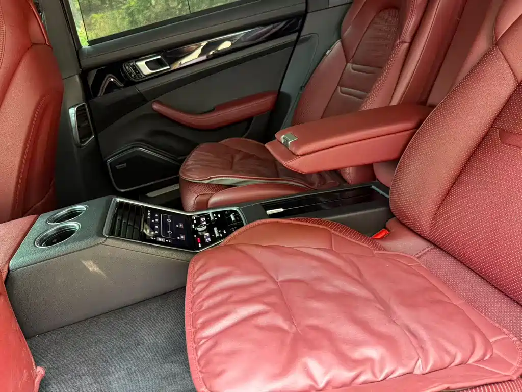 Porsche Panamera 2019 — фото 15