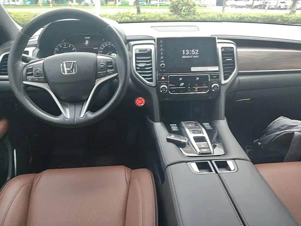 Honda UR-V 2018 — фото 10