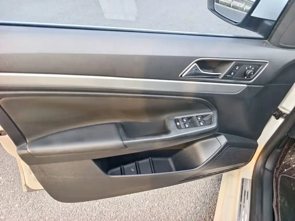 Volkswagen Gran Lavida 2016 — фото 13