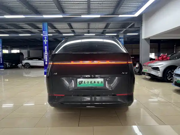 XPeng X9 2024