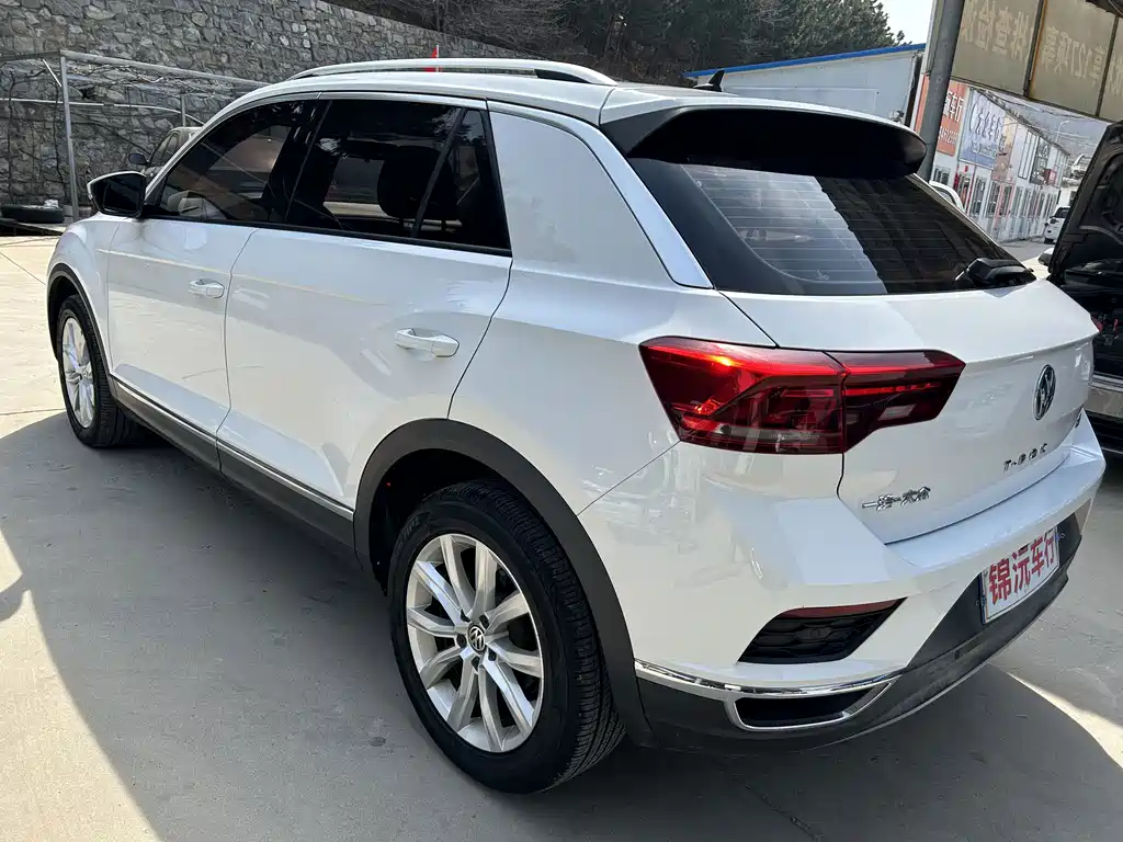 Volkswagen T-Roc 2020 — фото 9