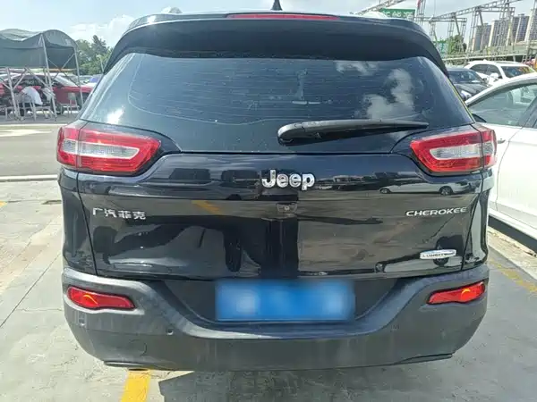Jeep Cherokee 2016