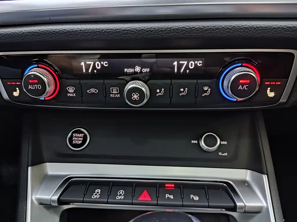 Audi Q3 2023 — фото 17