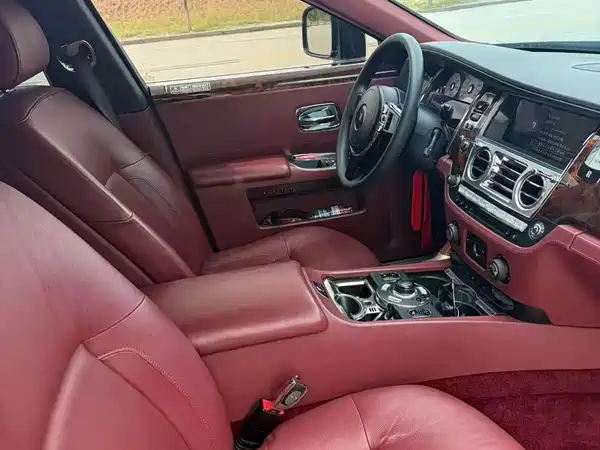 Rolls-Royce Ghost 2012
