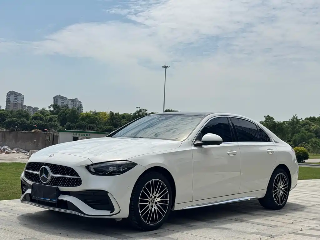 Mercedes-Benz C-Class 2023 — фото 1