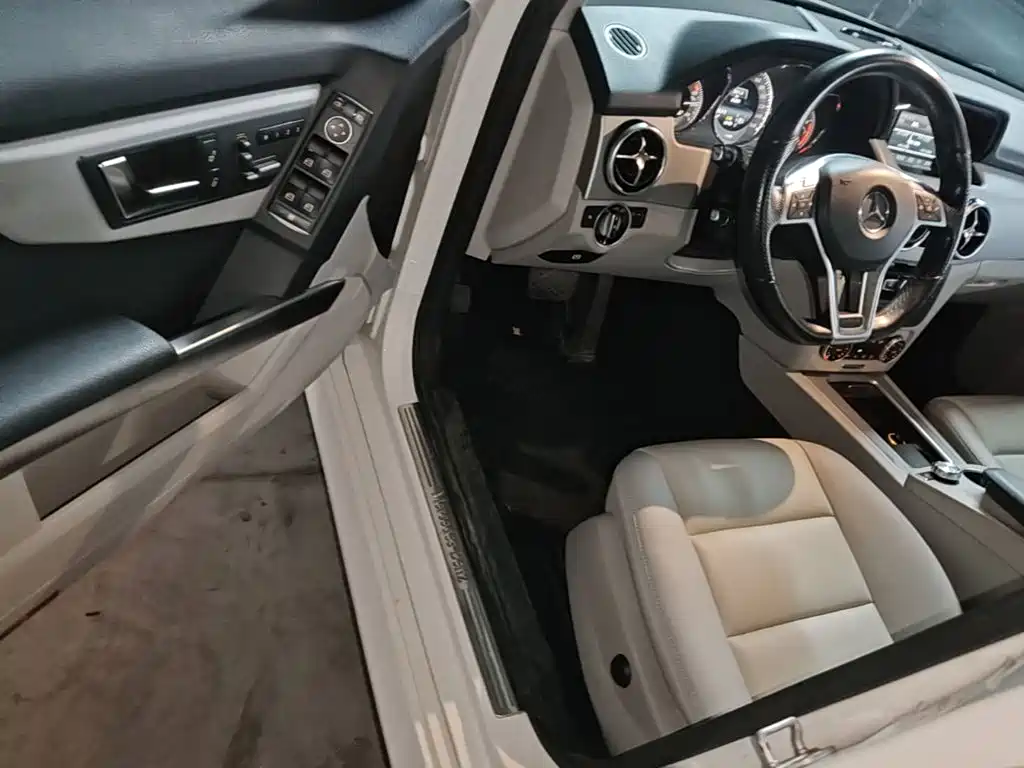 Mercedes-Benz GLK-Class 2015 — фото 16