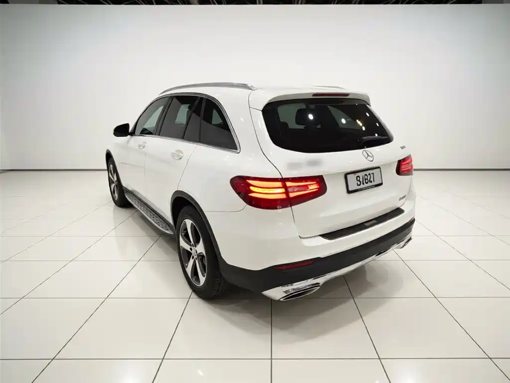 Mercedes-Benz GLC 2016 — фото 23