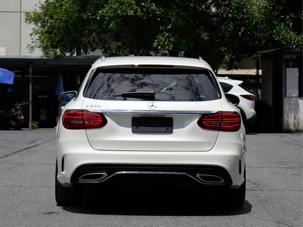 Mercedes-Benz C-Class 2021