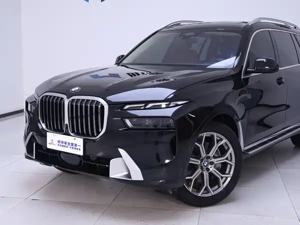BMW X7 2024