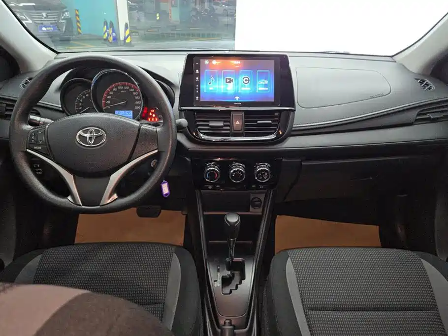 Toyota Vios 2023 — фото 12