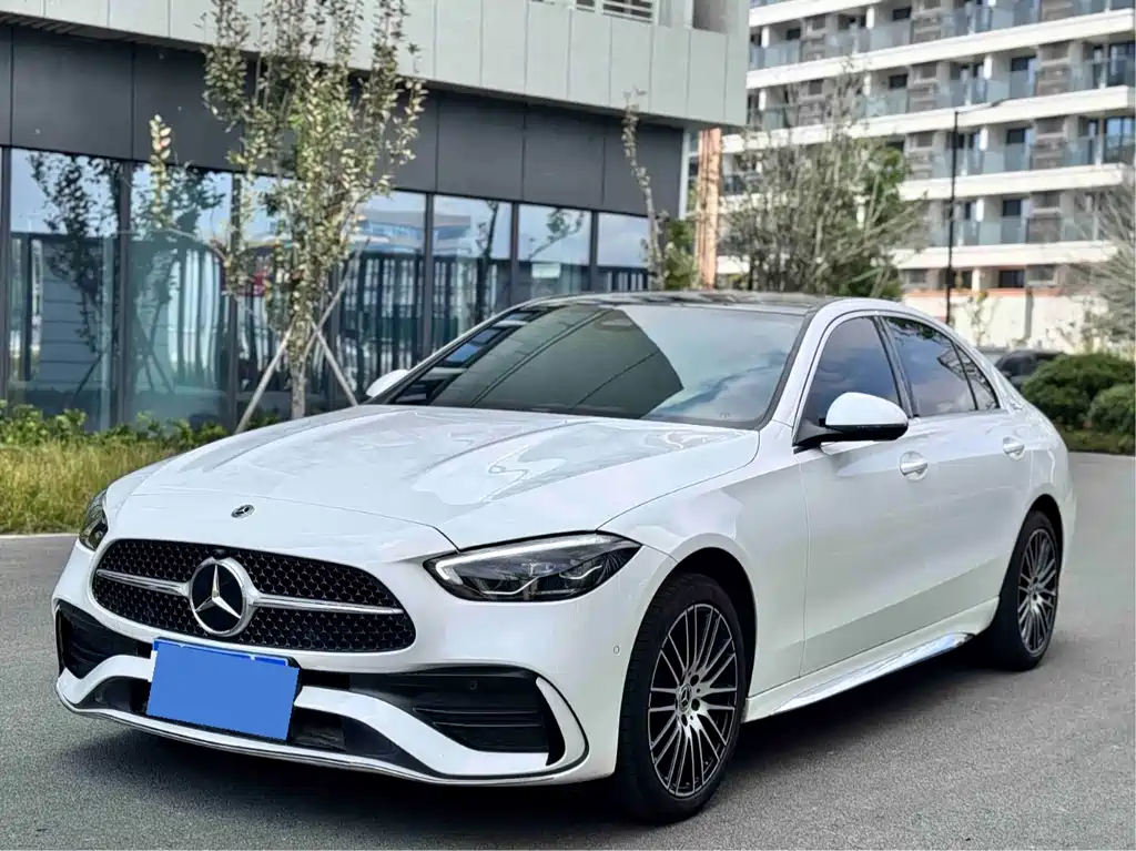 Mercedes-Benz C-Class 2024