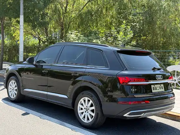Audi Q7 2024