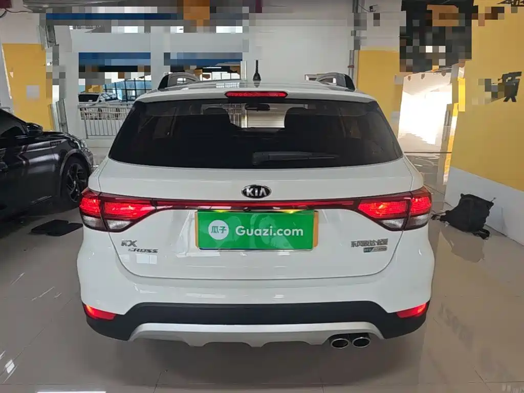 Kia KX Cross 2019 — фото 6