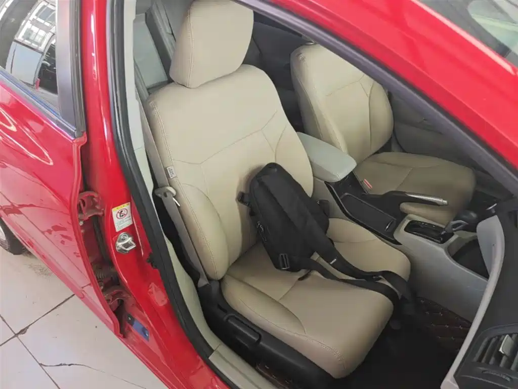 Honda Civic 2015 — фото 25