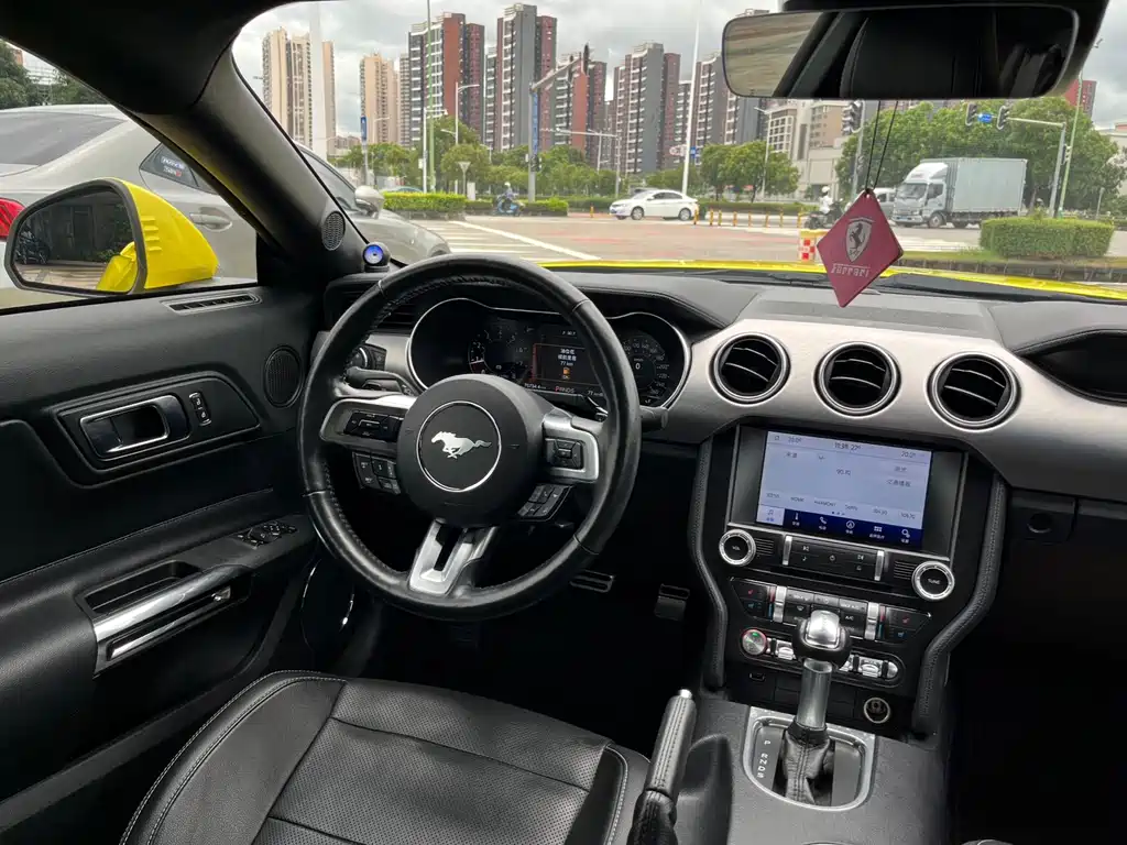 Ford Mustang 2020 — фото 10