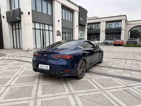 Infiniti Q60 2020