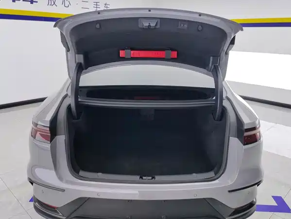 BYD Han 2025