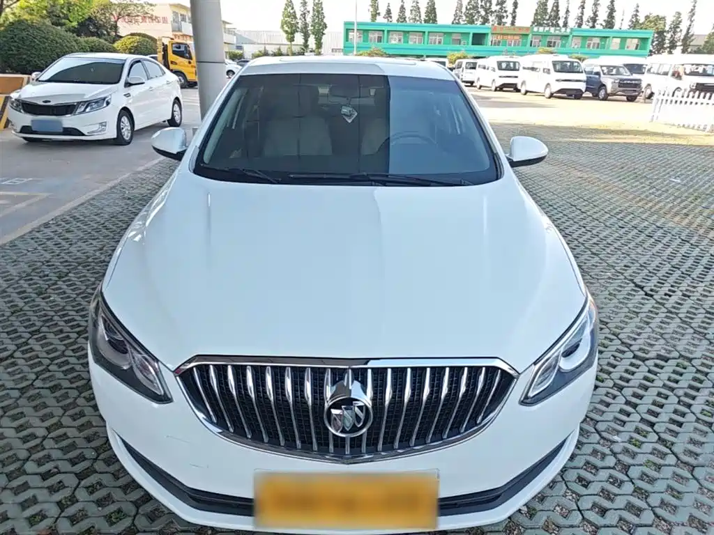 Buick Excelle 2015 — фото 3