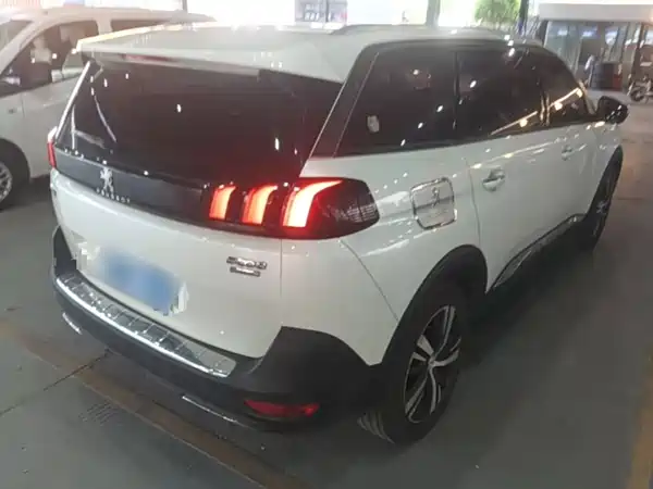 Peugeot 5008 2018