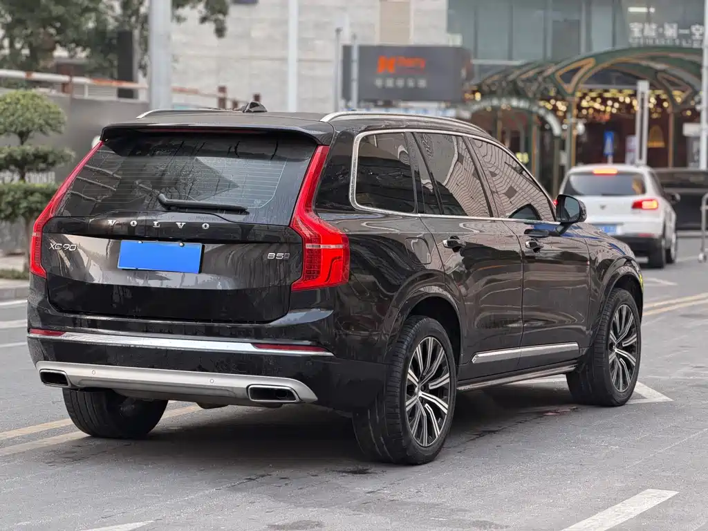 Volvo XC90 2020 — фото 9