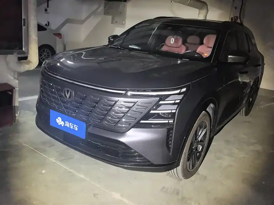 Changan CS75 PLUS 2025 — фото 1